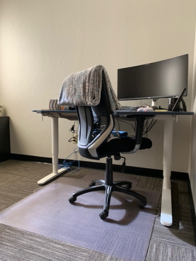 Z Suite 116-Desk 2