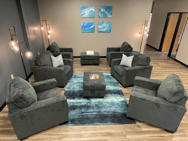 lounge-overview