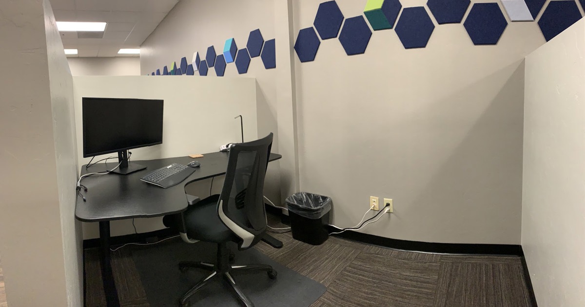 Desk 202