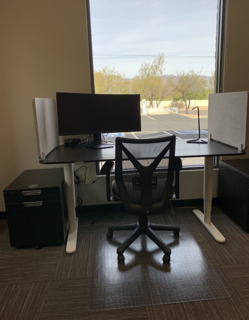 Desk 207
